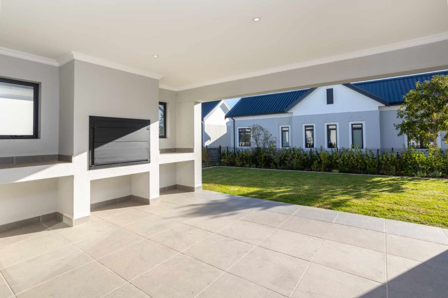 To Let 3 Bedroom Property for Rent in Val De Vie Estate Western Cape